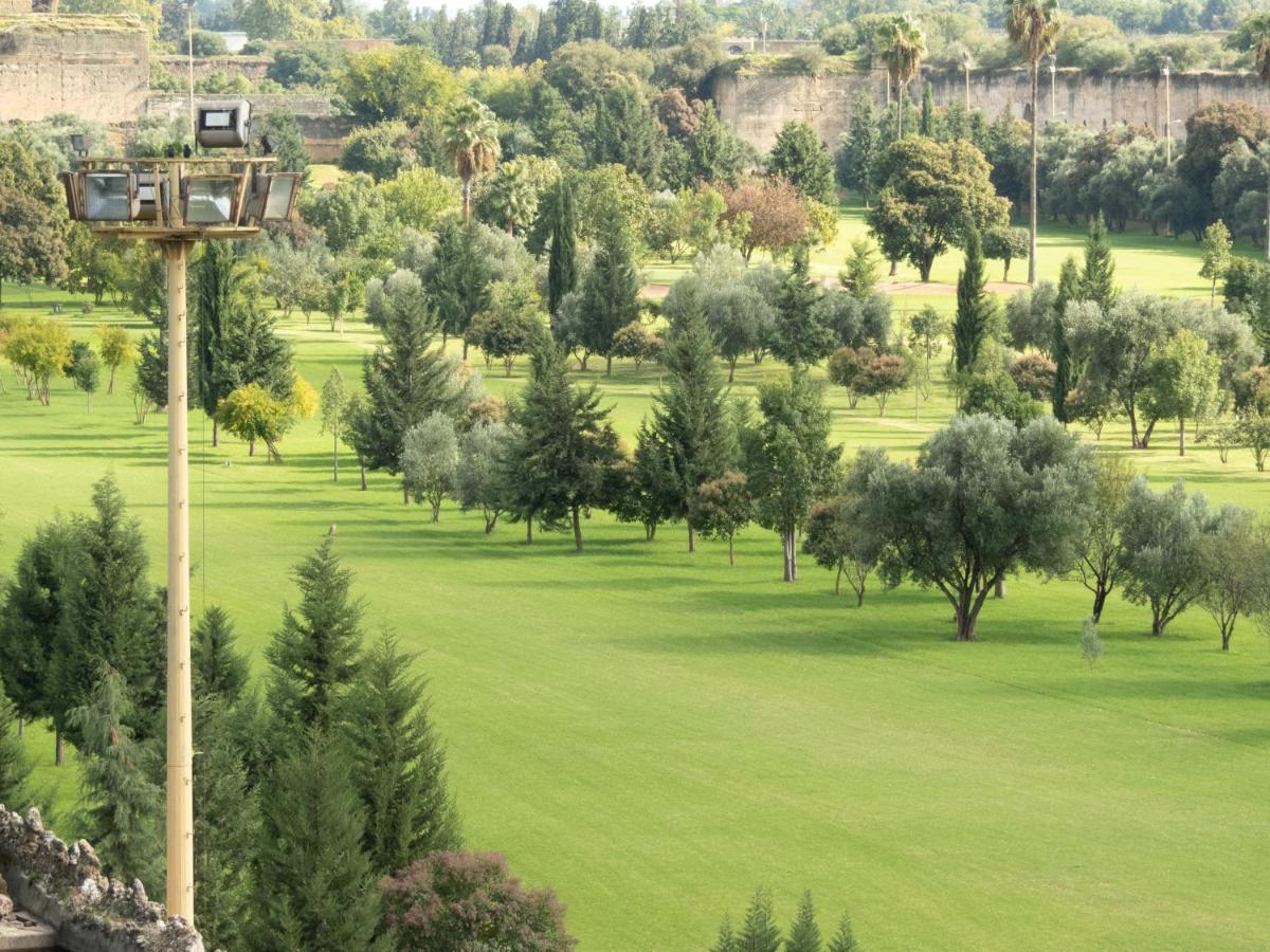 Riad Golf Stinia 2 Meknès Exteriör bild
