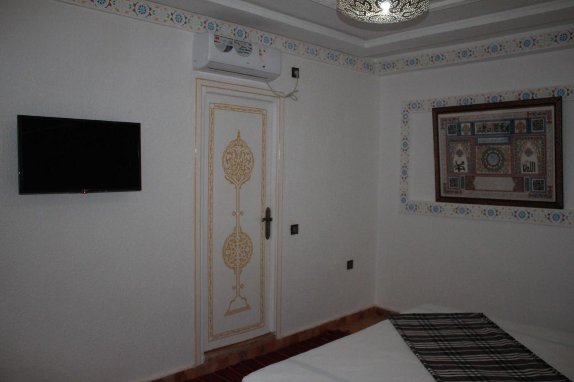 Riad Golf Stinia 2 Meknès Exteriör bild